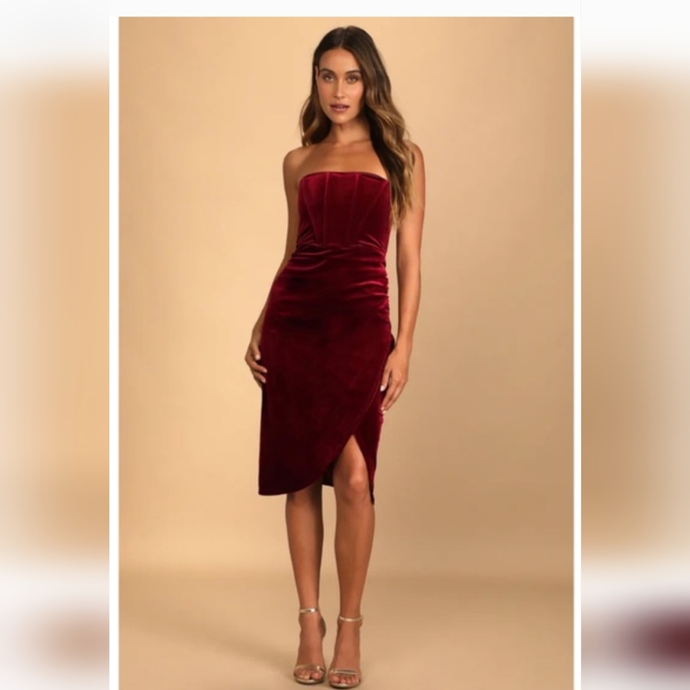 Lulu's Strapless Velvet Dress in Deep Red